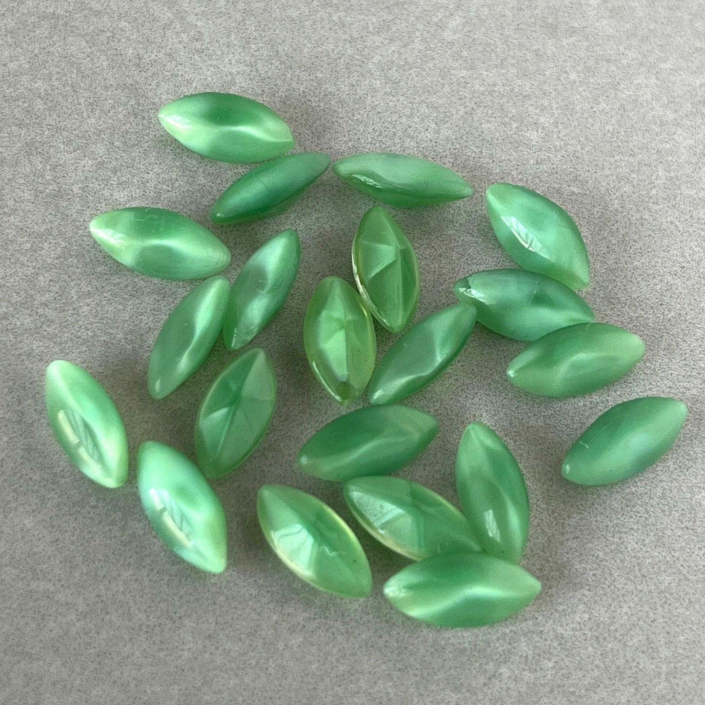 glass rhinestone in green for jewelry making