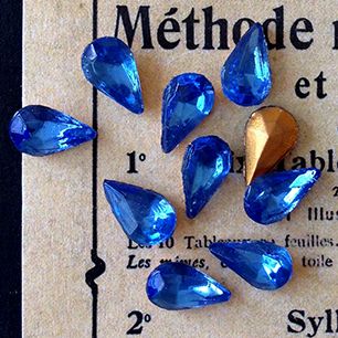 pear-shaped glass rhinestone in blue for jewelry making