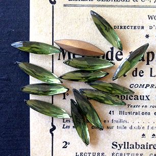 glass rhinestone in green for jewelry making