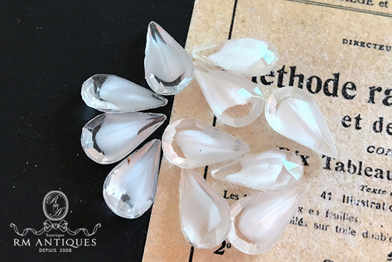 VP-4026 13X8 German Vintage White Givre Rhinestone Pear