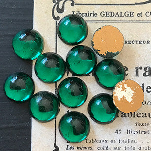 glass cabochon in green for jewelry making