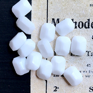 glass rhinestone in white for jewelry making