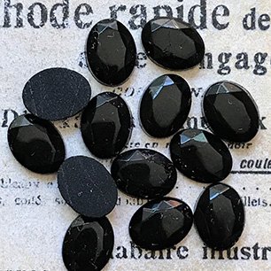 glass cabochon in black for jewelry making