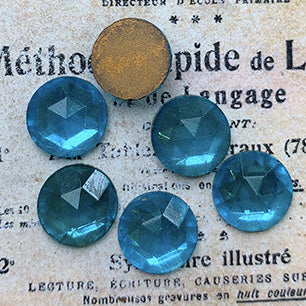 glass cabochon in blue for jewelry making