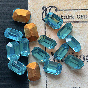 glass rhinestone in blue for jewelry making