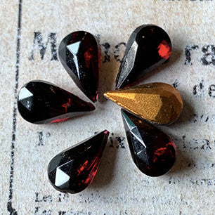 pear-shaped glass rhinestone for jewelry making