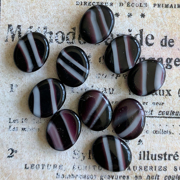 glass cabochon in black for jewelry making