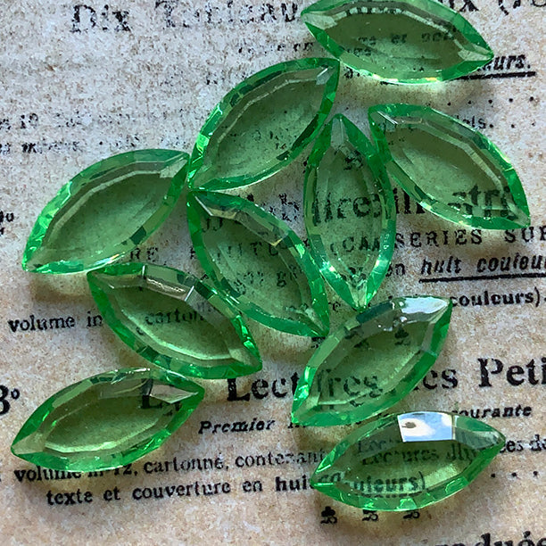 glass rhinestone in green for jewelry making
