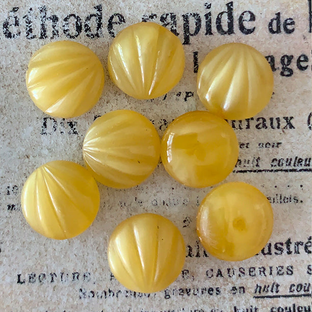 glass cabochon in yellow for jewelry making