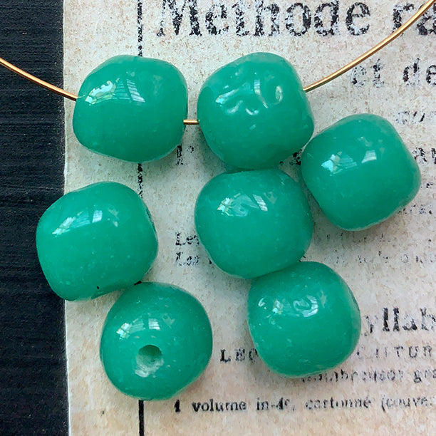 Vintage Japan Haskell Glass Jade Green Baroque Bead 10mm VP-8402