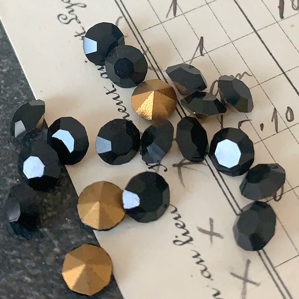glass rhinestone in black for jewelry making