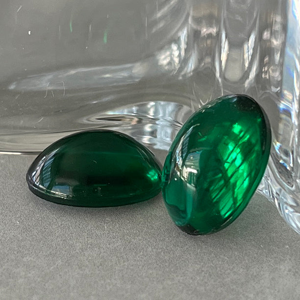 glass cabochon in green for jewelry making