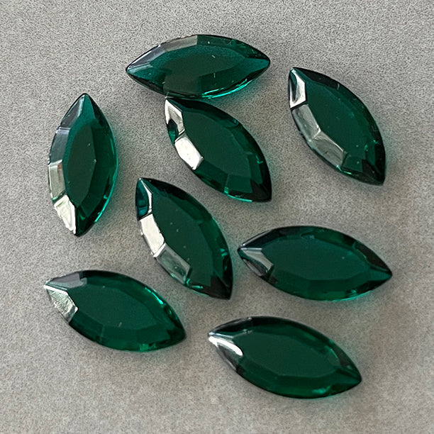glass rhinestone in green for jewelry making