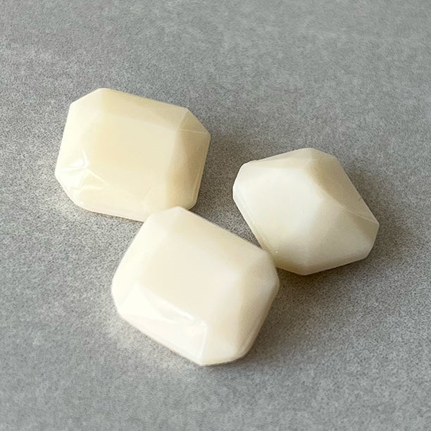 glass rhinestone in white for jewelry making