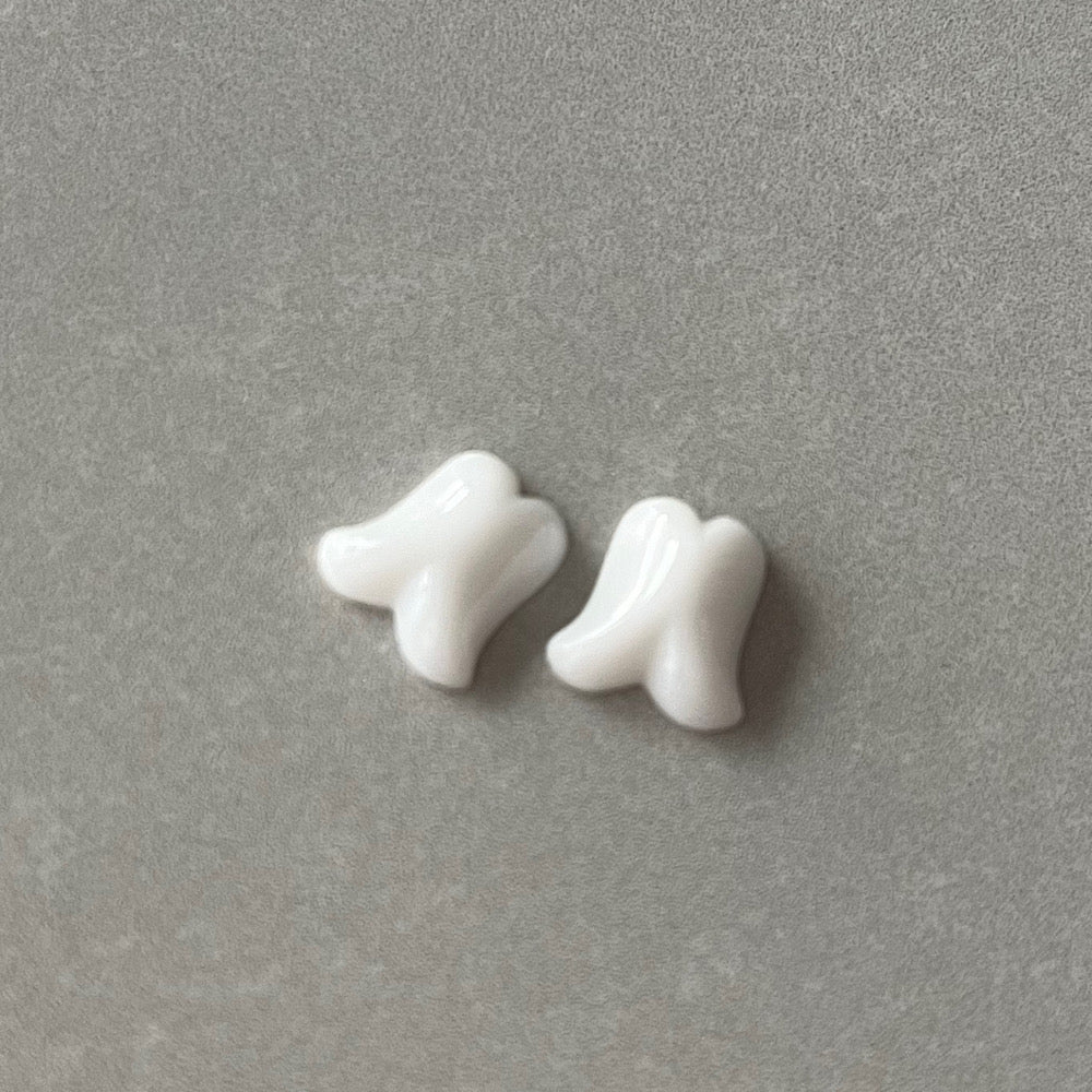 glass cabochon in white for jewelry making