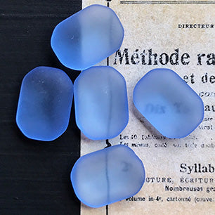 glass rhinestone in blue for jewelry making