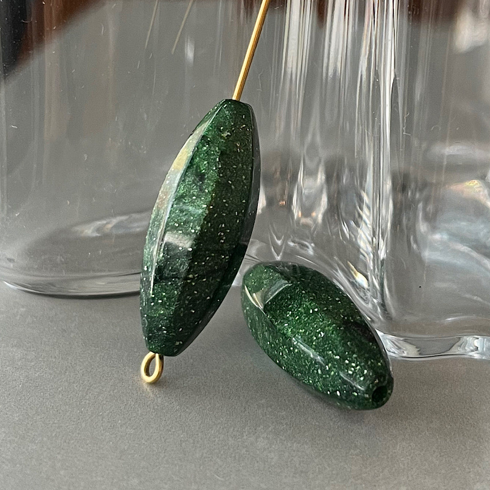 VPL-9004 29x11mm USA Vintage Acrylic green Bead