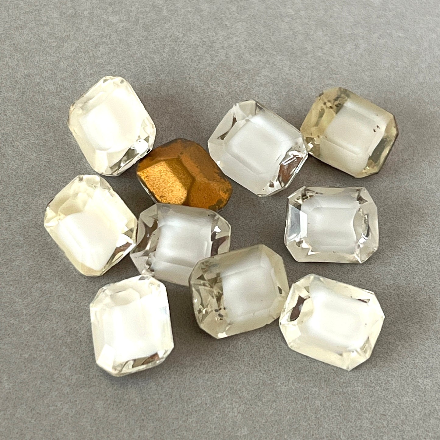 glass rhinestone in white for jewelry making