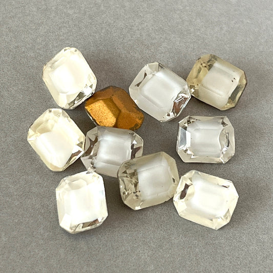 glass rhinestone in white for jewelry making