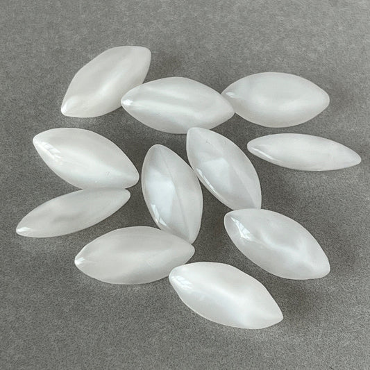 glass rhinestone in white for jewelry making