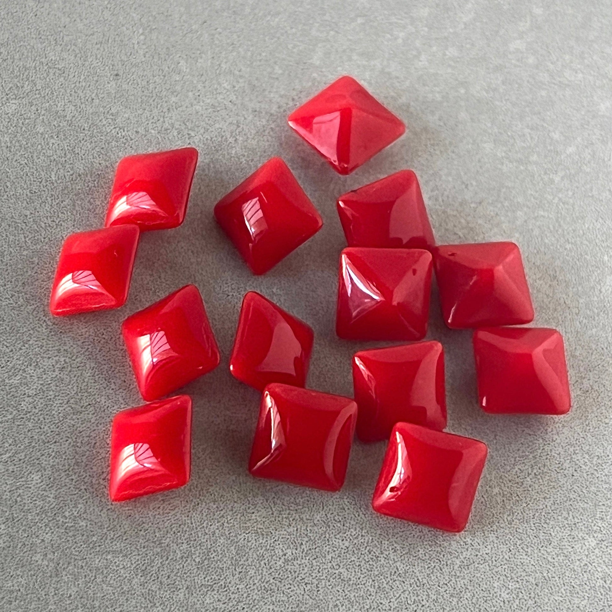 glass rhinestone in red for jewelry making