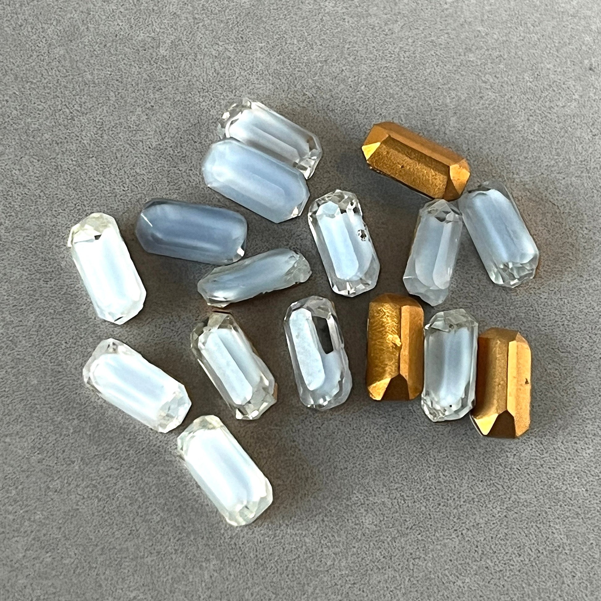 glass rhinestone in blue for jewelry making