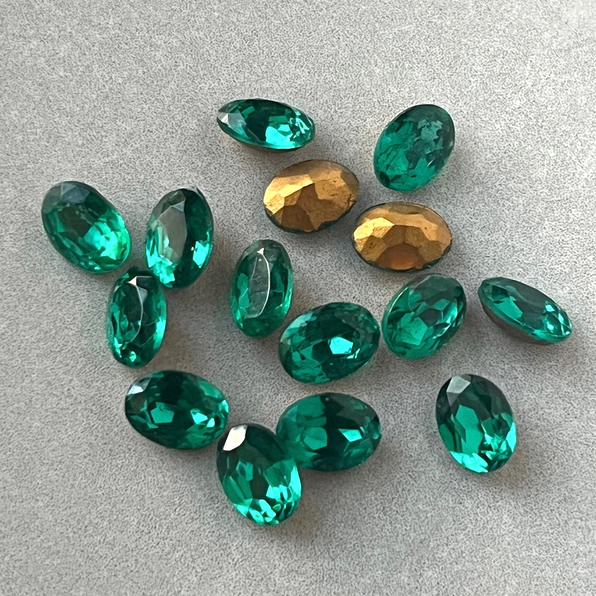 glass rhinestone in green for jewelry making