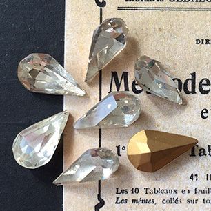 pear-shaped glass rhinestone in crystal for jewelry making