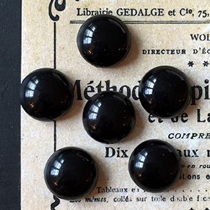 glass cabochon in black for jewelry making