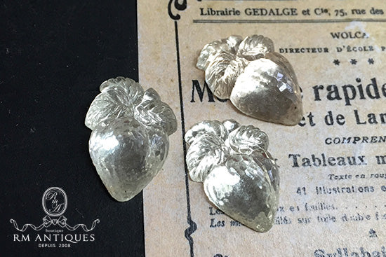 VP-3427 20x14mm West German Vintage Strawberry glass Cabochon