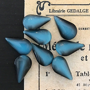 pear-shaped glass rhinestone in blue for jewelry making
