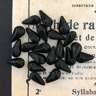 pear-shaped glass rhinestone in black for jewelry making