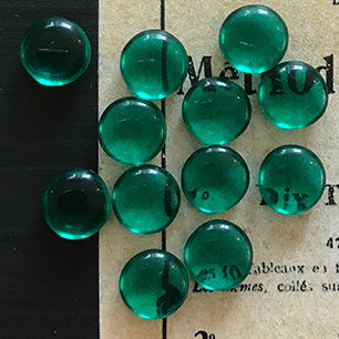 glass cabochon in green for jewelry making