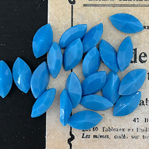 glass rhinestone in blue for jewelry making