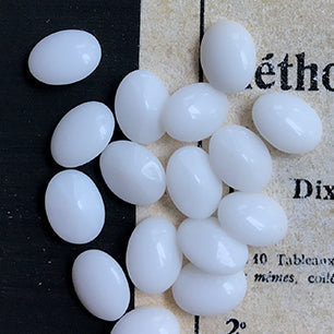 glass rhinestone in white for jewelry making