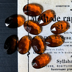 glass cabochon in amber for jewelry making