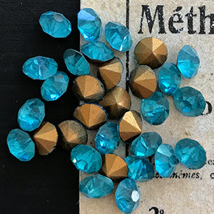 glass rhinestone in blue for jewelry making