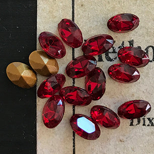 glass rhinestone in red for jewelry making