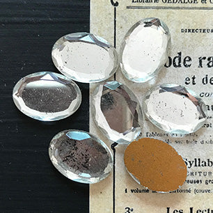 glass cabochon in crystal for jewelry making