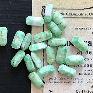 glass rhinestone in green for jewelry making