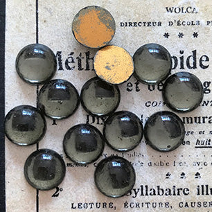 glass cabochon in black for jewelry making