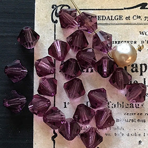Vintage Czech Glass Amethyst Purple Bead 7mm VP-5395