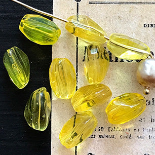 Vintage Japan Glass Yellow Bead 11x7mm VP-5442