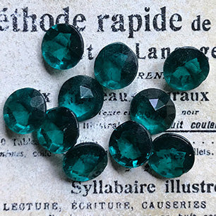 glass rhinestone in green for jewelry making