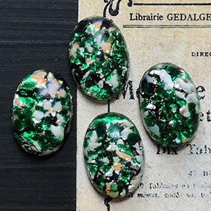 glass cabochon in green for jewelry making
