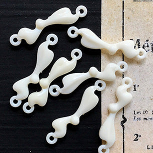 Vintage West German Acrylic Ivoly Connector 25x6mm VP-5922