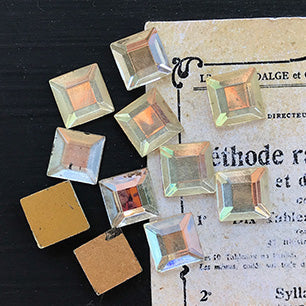 glass cabochon in crystal for jewelry making