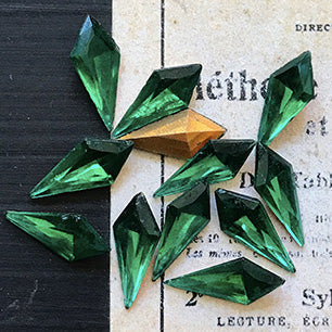 glass rhinestone in green for jewelry making