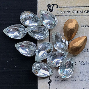 pear-shaped glass rhinestone in crystal for jewelry making