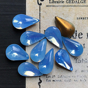pear-shaped glass rhinestone in blue for jewelry making